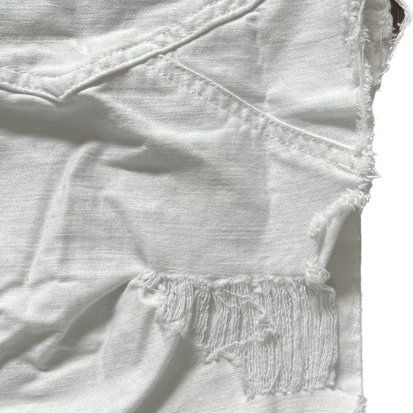 🌸WHITE DENIM SKIRT WITH DISTRESSING SIZE 0 - Picture 2 of 6